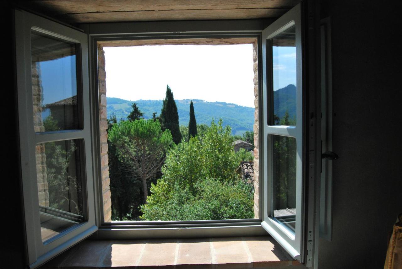 Bed and Breakfast Borgo Cardaneto Монтоне Екстер'єр фото