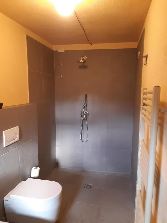 Bed and Breakfast Borgo Cardaneto Монтоне Екстер'єр фото