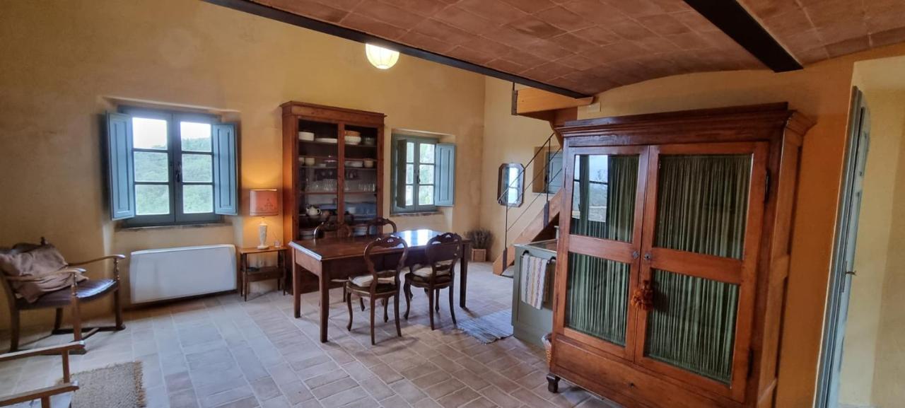 Bed and Breakfast Borgo Cardaneto Монтоне Екстер'єр фото