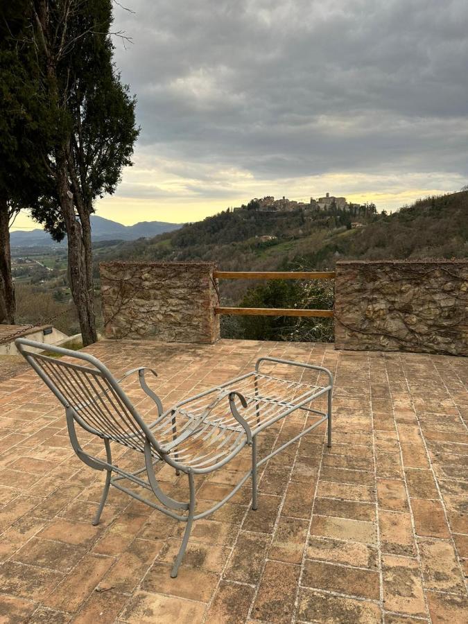 Bed and Breakfast Borgo Cardaneto Монтоне Екстер'єр фото